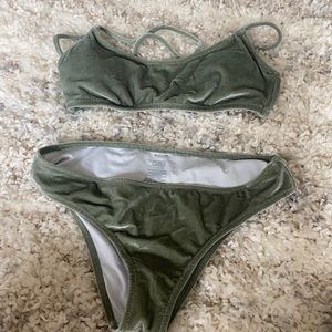 Victoria’s Secret bikini